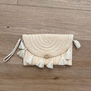 Cream Tassel Straw Clutch Wristlet